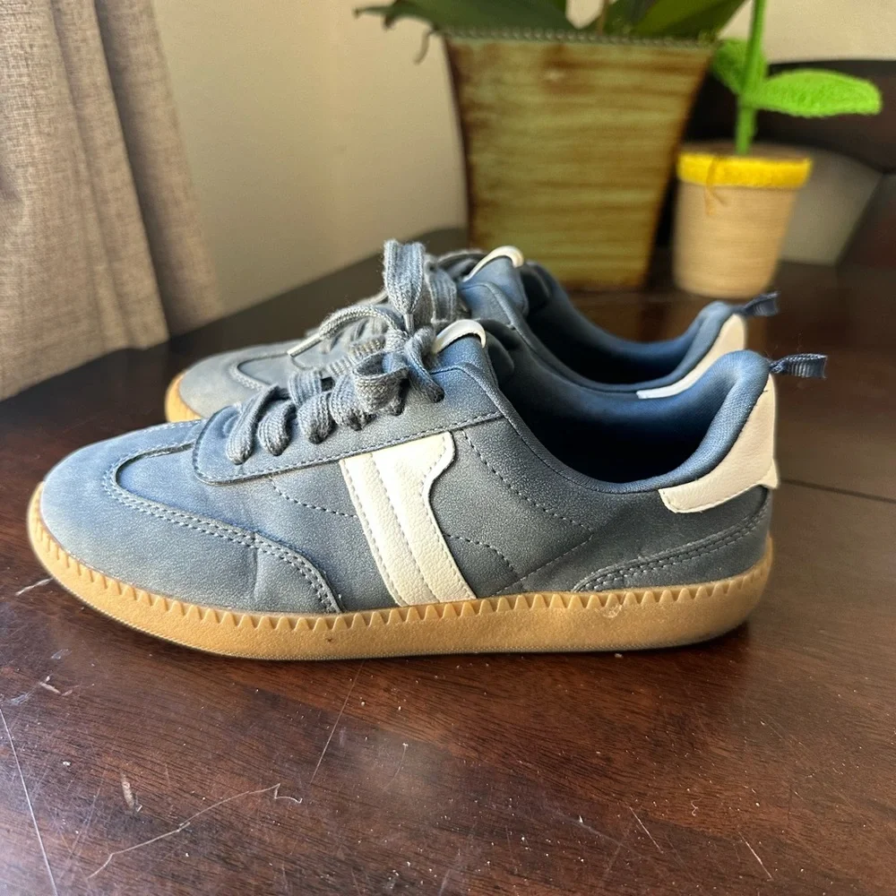 wonder nation Blue Suede-Look Kids Sneakers with Gum Sole